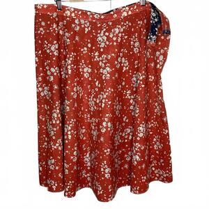 Reversible Handmade Skirt Blue/White Floral Or Red/White Floral  32” Waist.